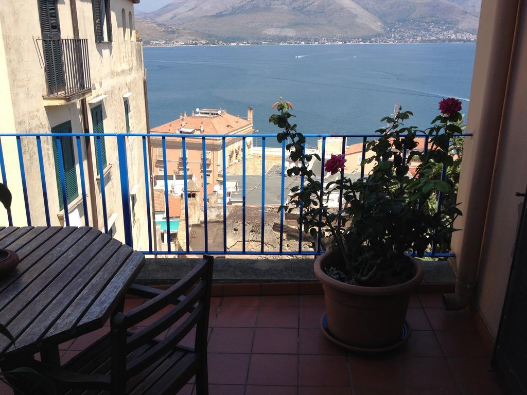 Bed & Breakfast Castello Aragonese Gaeta Bilik gambar